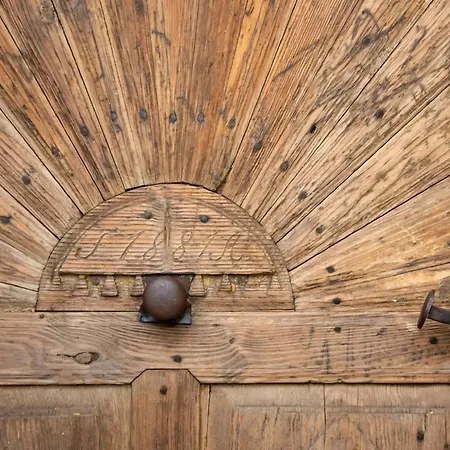 Wunderschoenes In Mit Offenerem Kamin Nyaraló Schloss Rosenau