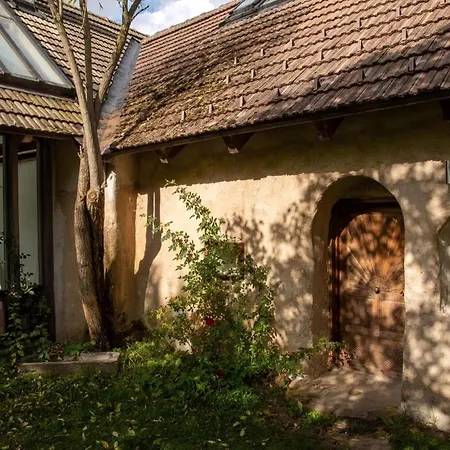Wunderschoenes In Mit Offenerem Kamin Nyaraló Schloss Rosenau